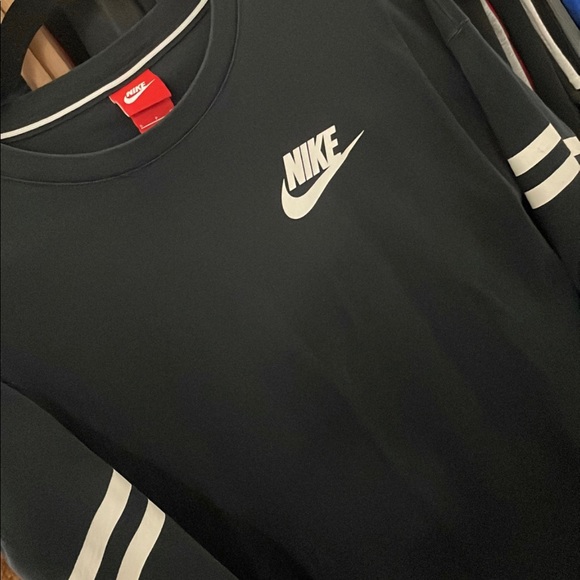 SOLD - Nike Just Do It Spirit 3/4 Sleeve Tee - Picture 3 of 4